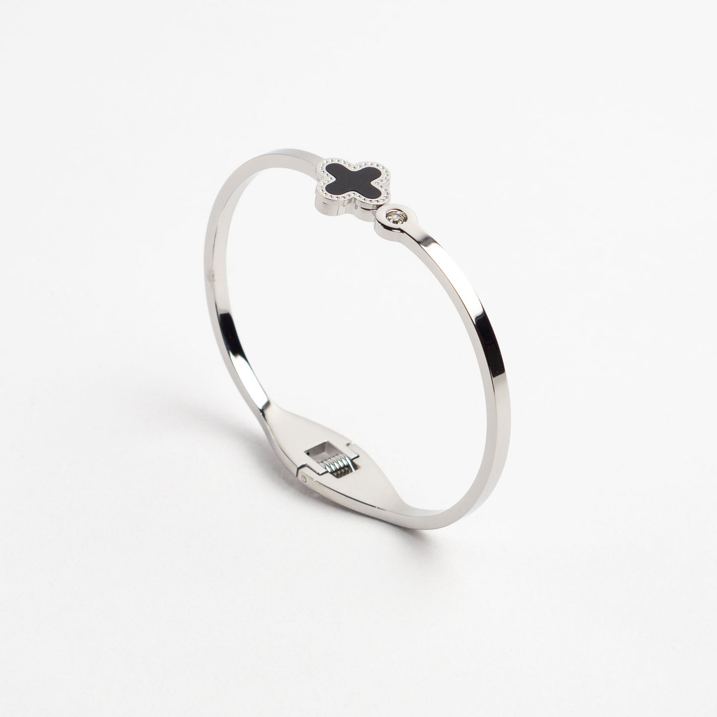 Black Clover Leaf Bangle