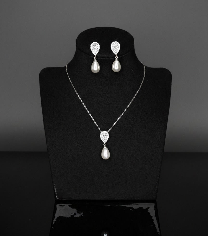 Brass Cubic Zirconia Dainty Water Drop Earring And Necklace Set