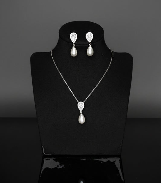 Brass Cubic Zirconia Dainty Water Drop Earring And Necklace Set