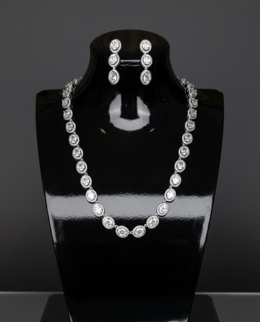 Brass Cubic Zirconia Luxury Geometric Earring And Necklace Set(White)