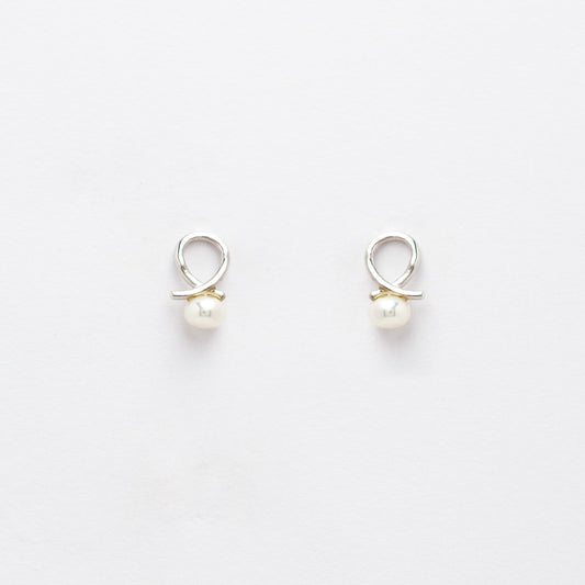 Elegant S925 Silver Earring with Pearl